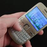 Revisión del Nokia E5: un digno sucesor del E72 con teclado QWERTY