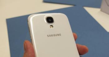 Не бачить карту пам'яті Samsung Galaxy S4 i9500 які карти пам'яті